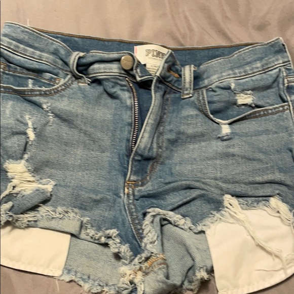 PINK shorts - Picture 1 of 3